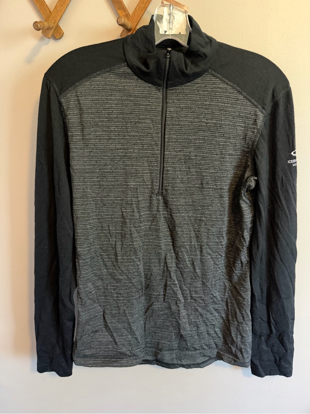 Icebreaker Merino 200 Bodyfit 1/4 Zip Pullover Base Layer Grey Black S